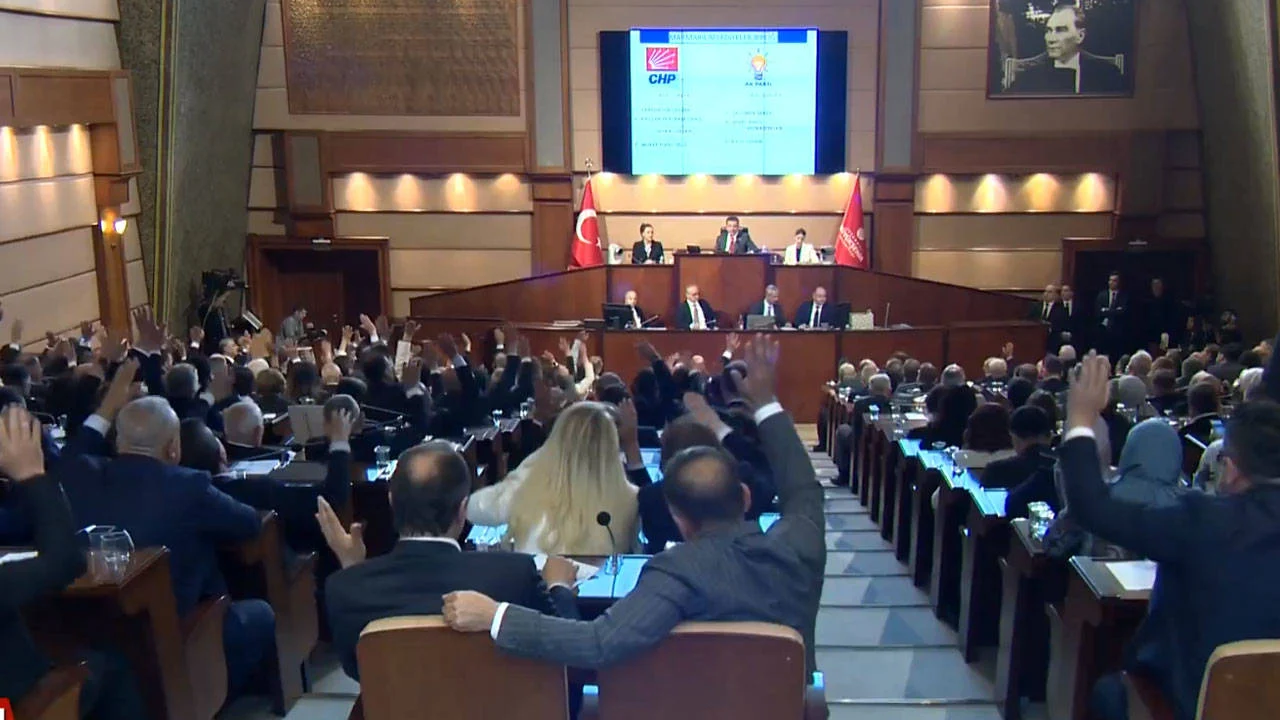 İBB'de Topal Ördek Uçmaya Başladı
