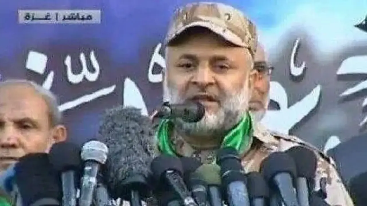 İsrail'den Hamas komutanı Raad Saad'a suikast İsrail, Gazze'ye yönelik hava saldırısında Hamas'ın silahlı kanadı Kassam Tugayları'nın üst düzey komutanlarından Raad Saad şehit oldu.
