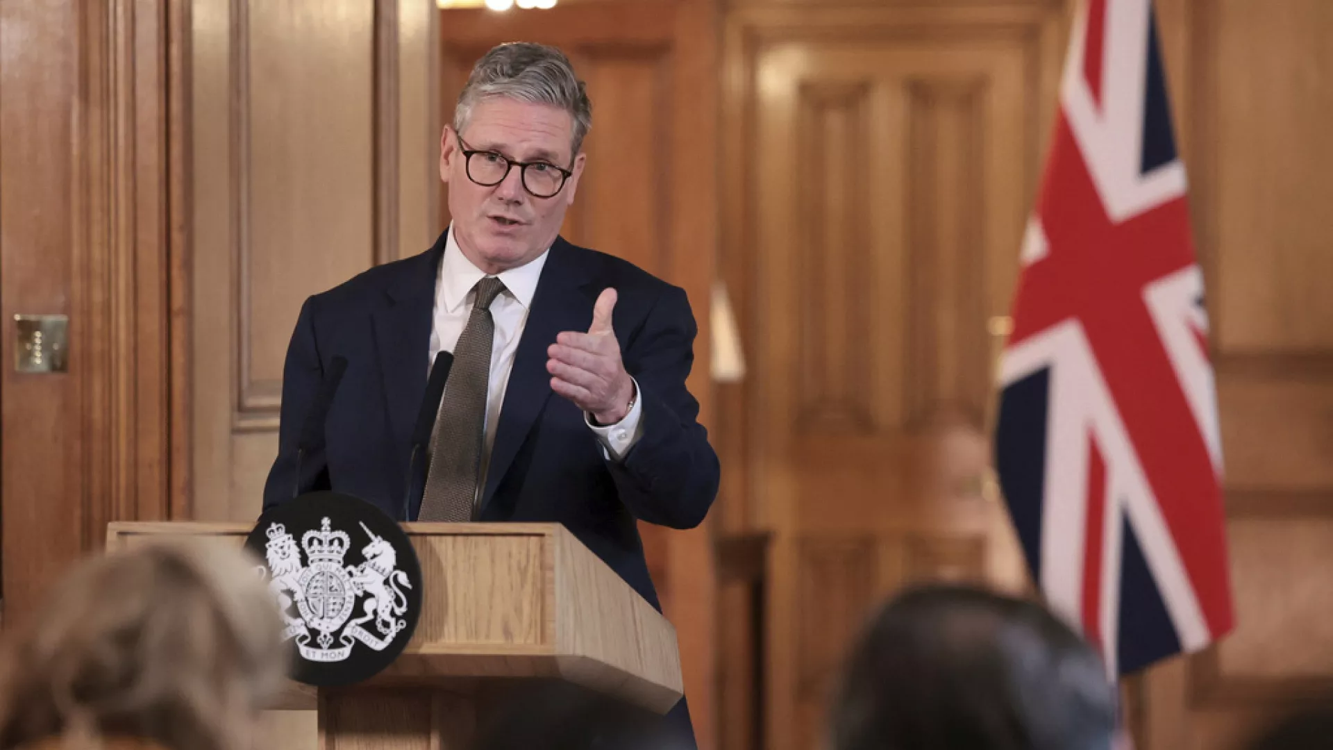 Keir Starmer resmen İngiltere'nin Başbakanı Atandı