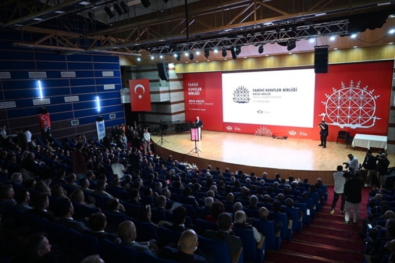 Mansur Yavaş Yeniden Tarihi Kentler Birliği Başkanı seçildi