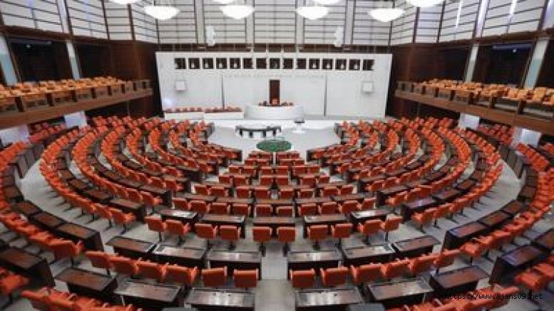 Sokak Hayvanları kanun teklifi komisyondan geçti