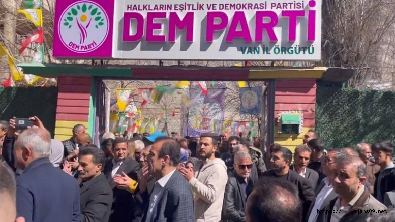 Van'da seçimi kazanan Abdullah Zeydan'ın memnu hakları geri alındı